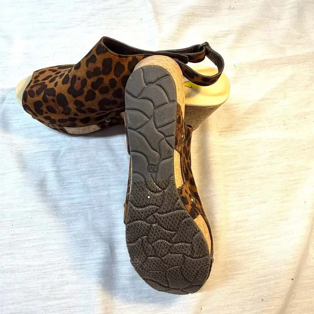 Volatile Leopard Print Suede Peep Toe Wedge Slingback Clog Platform Sandals Size